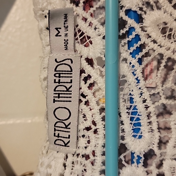 Retro threads Cardigan - Picture 4 of 4